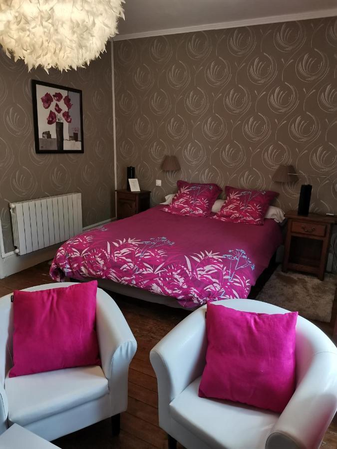 Les Clefs De L Argiliere Bed and Breakfast Fournival Exteriör bild